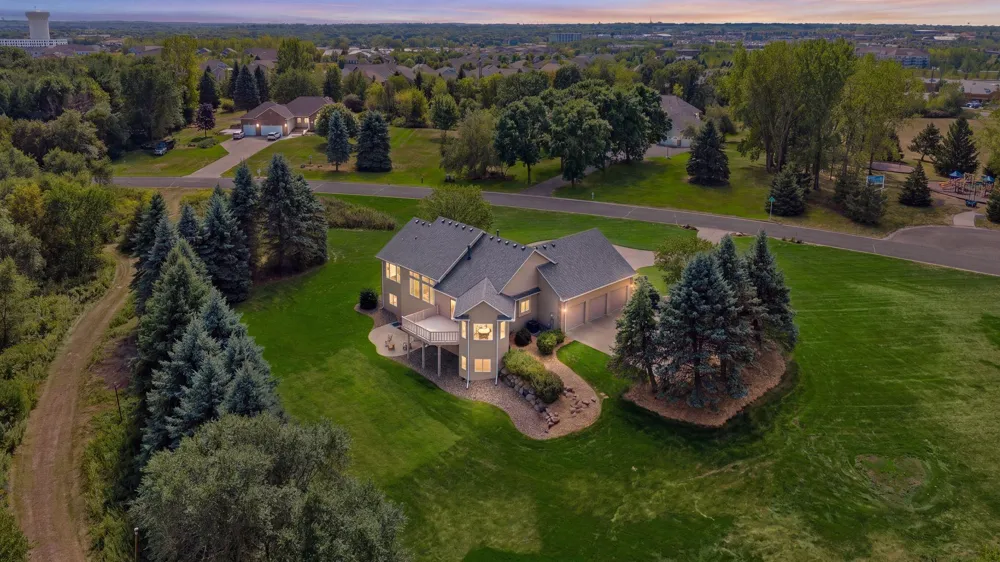 755 Jasmine Avenue Lake Elmo, MN 55042