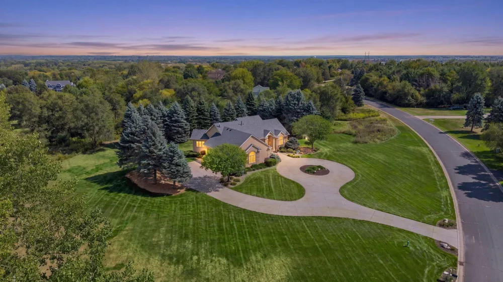755 Jasmine Avenue Lake Elmo, MN 55042