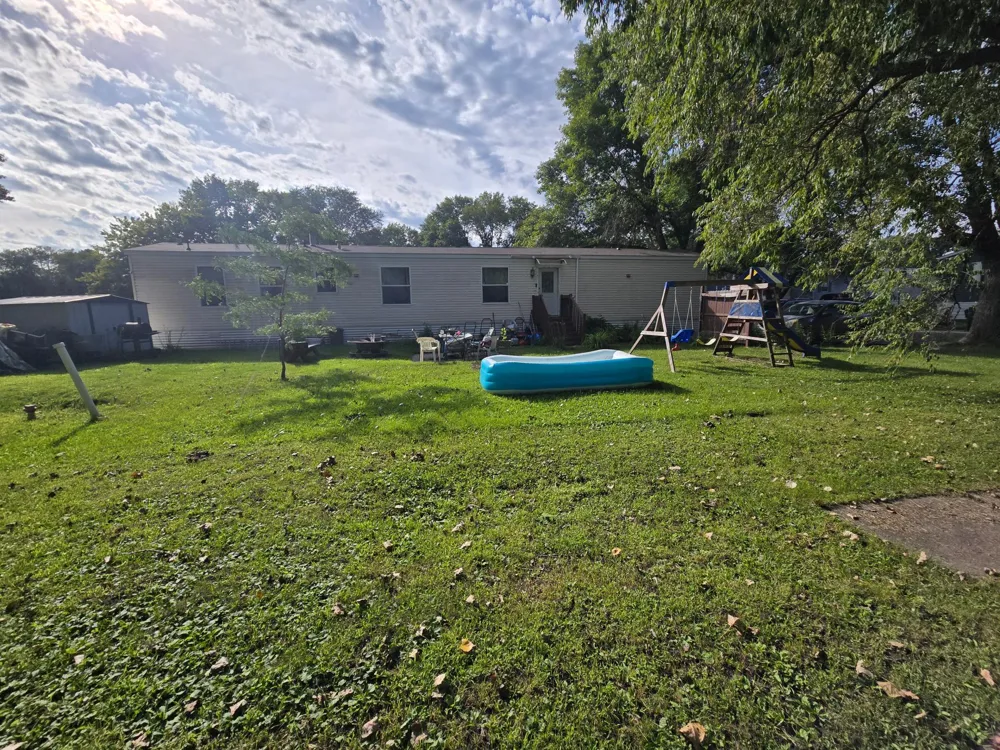 1400 Lakeland Drive NE #15 Willmar, MN 56201