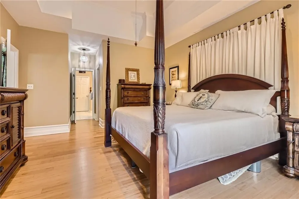 1872 Lake Lucerne Drive SW Lilburn, GA 30047