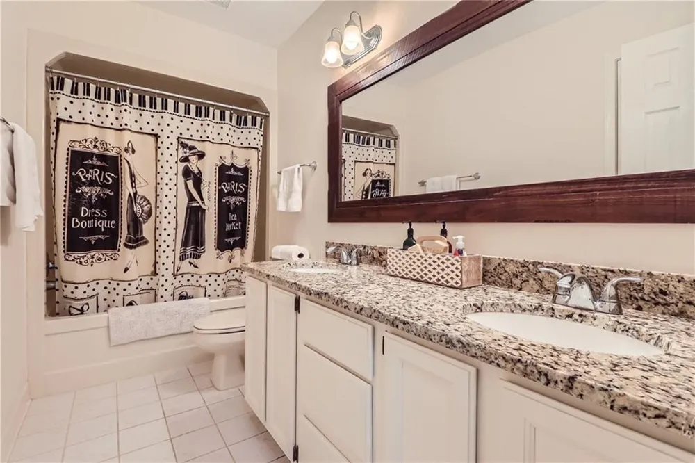 1872 Lake Lucerne Drive SW Lilburn, GA 30047