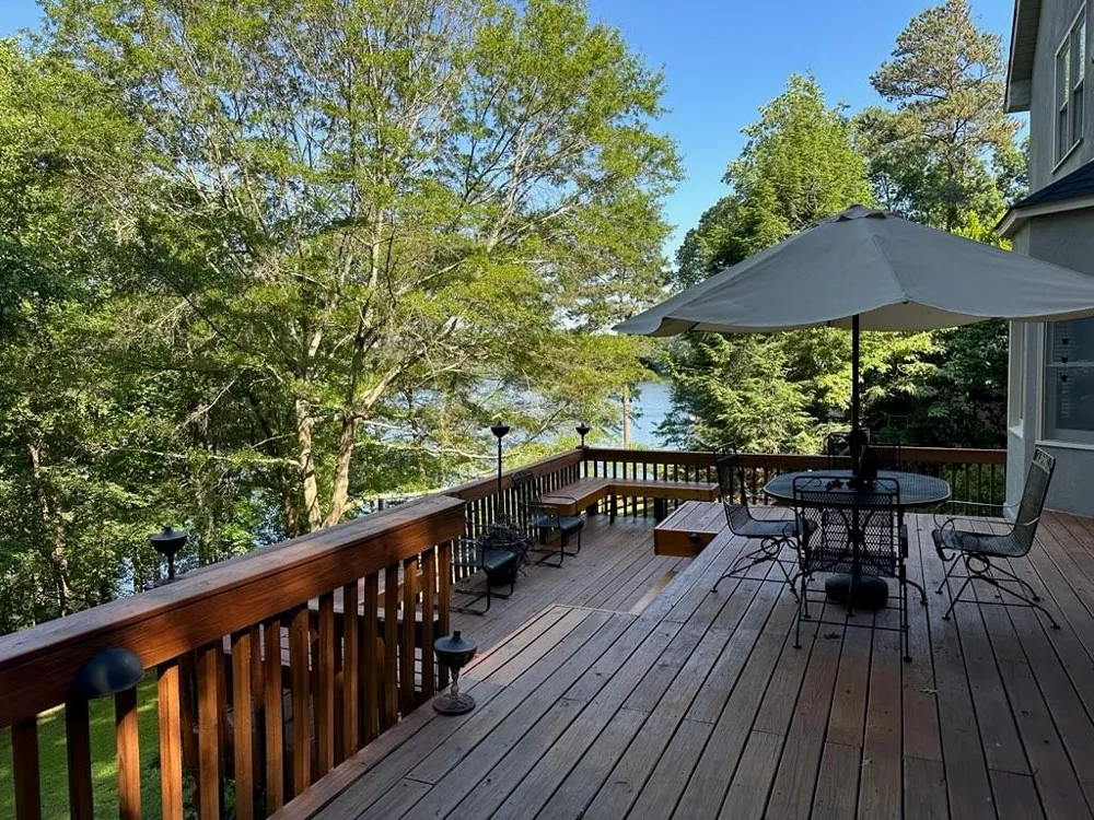 1872 Lake Lucerne Drive SW Lilburn, GA 30047