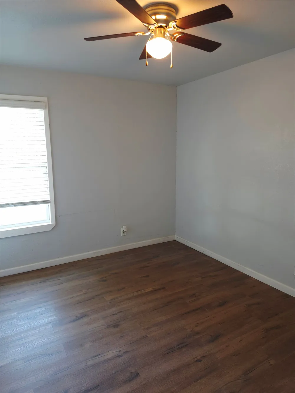 1309 S 6th Street Bonham, TX 75418