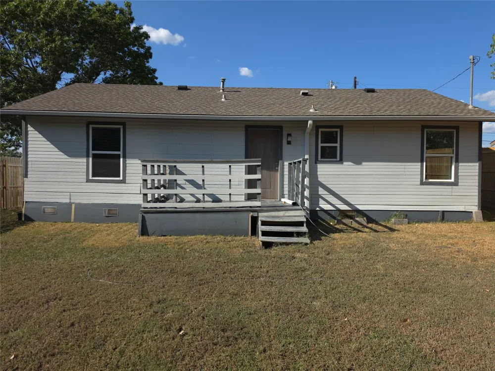 1309 S 6th Street Bonham, TX 75418