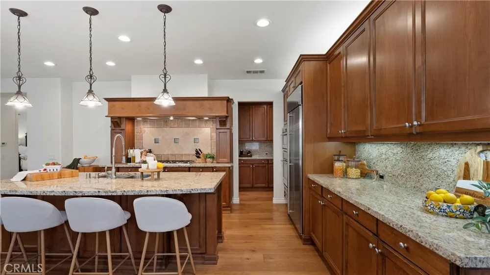 28527 Las Canastas Valencia, CA 91354