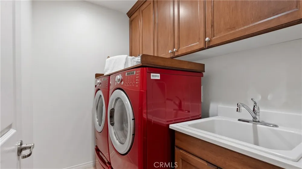 28527 Las Canastas Valencia, CA 91354