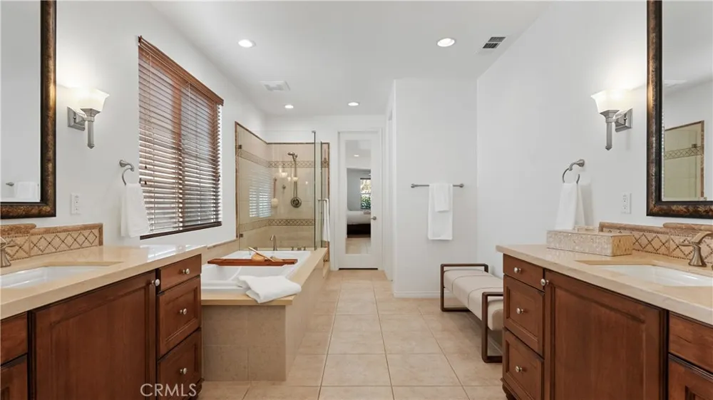 28527 Las Canastas Valencia, CA 91354