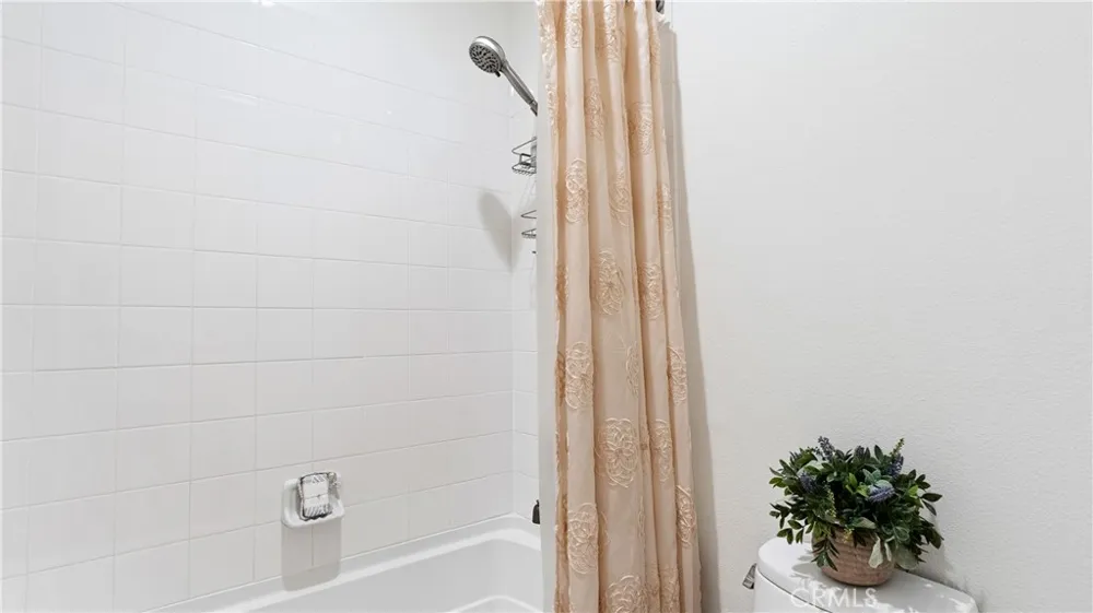 28527 Las Canastas Valencia, CA 91354