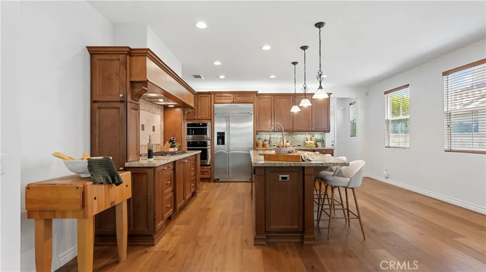 28527 Las Canastas Valencia, CA 91354