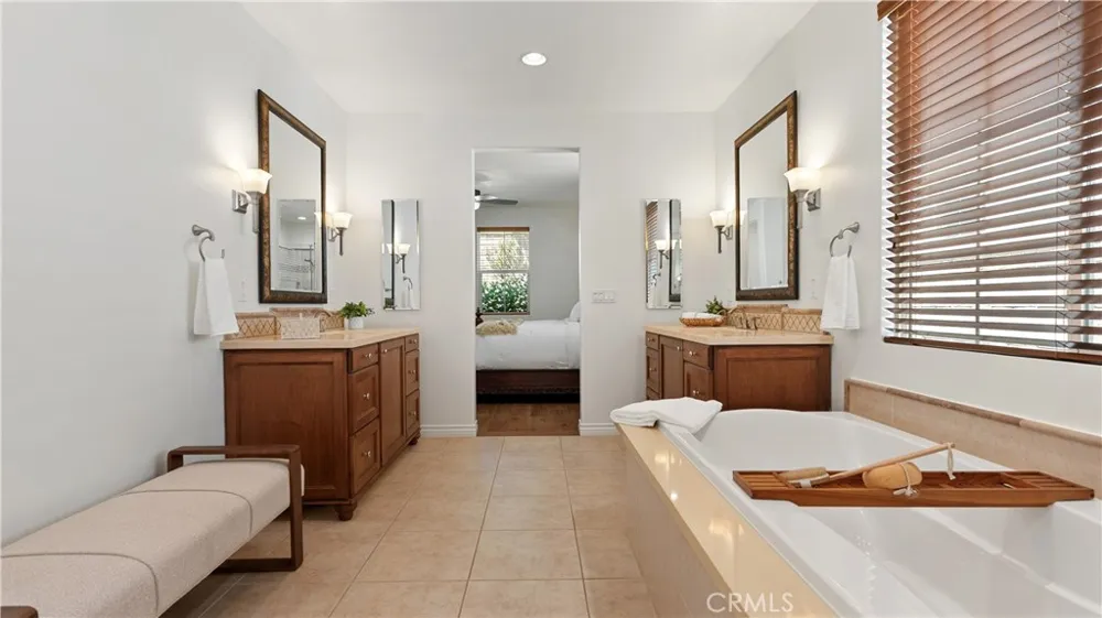 28527 Las Canastas Valencia, CA 91354