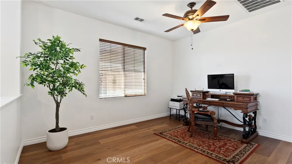28527 Las Canastas Valencia, CA 91354