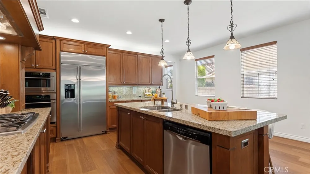 28527 Las Canastas Valencia, CA 91354