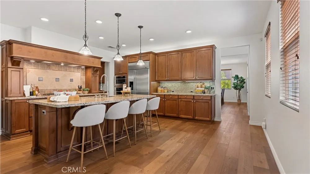 28527 Las Canastas Valencia, CA 91354