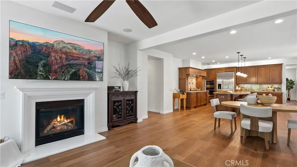 28527 Las Canastas Valencia, CA 91354