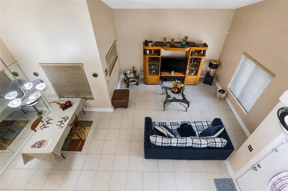 6746 NW 199th St Hialeah, FL 33015
