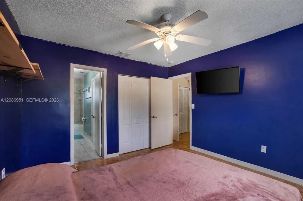 6746 NW 199th St Hialeah, FL 33015