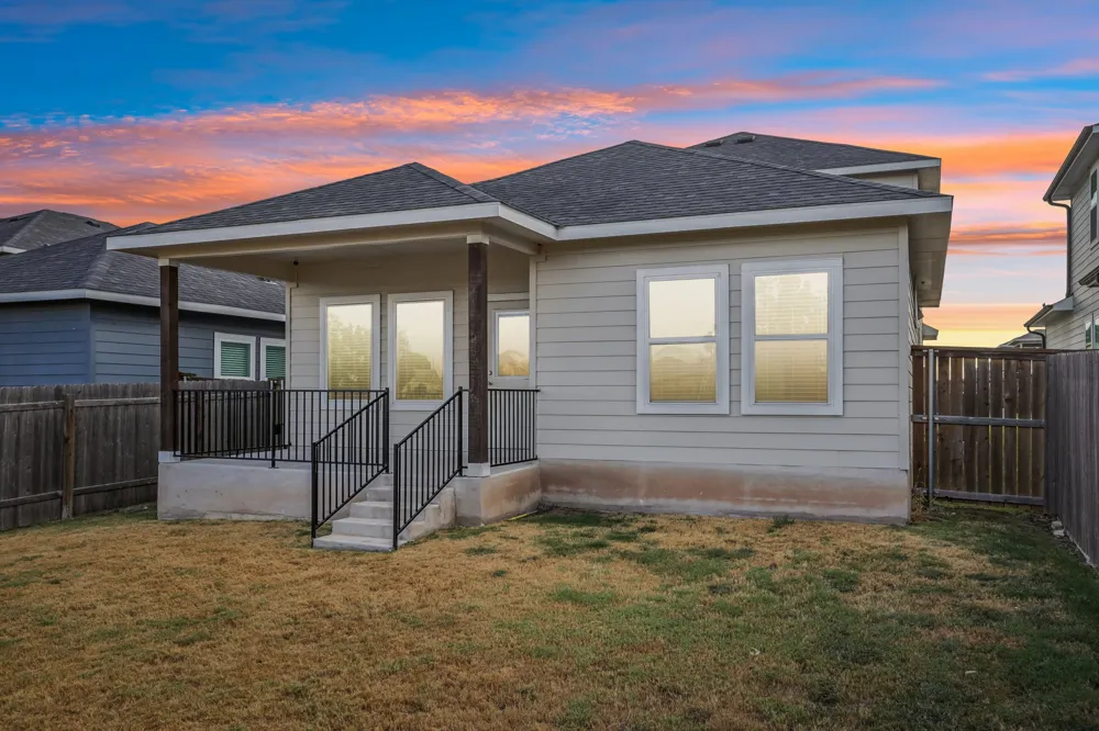 108 Katie Elder Drive Jarrell, TX 76537