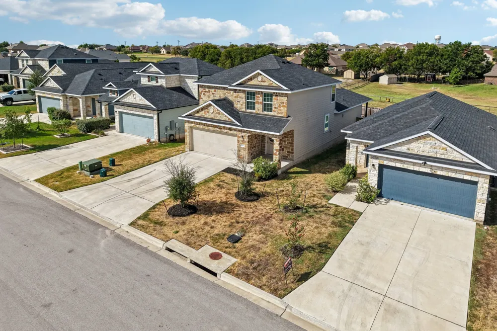 108 Katie Elder Drive Jarrell, TX 76537