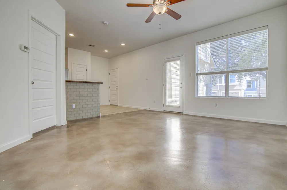 1904 Tramson Drive #95C Austin, TX 78741