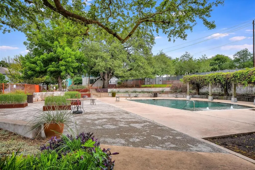 1904 Tramson Drive #95C Austin, TX 78741