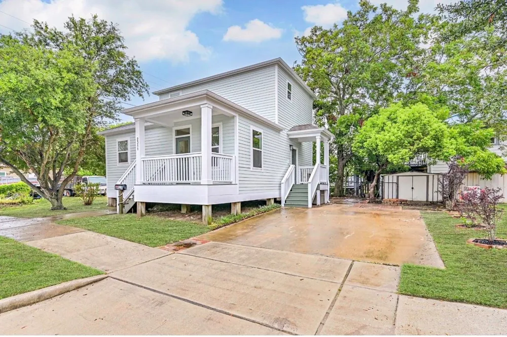 2311 Mary Moody Northern Street Galveston, TX 77551