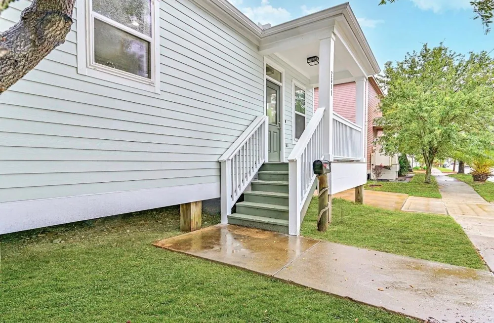 2311 Mary Moody Northern Street Galveston, TX 77551