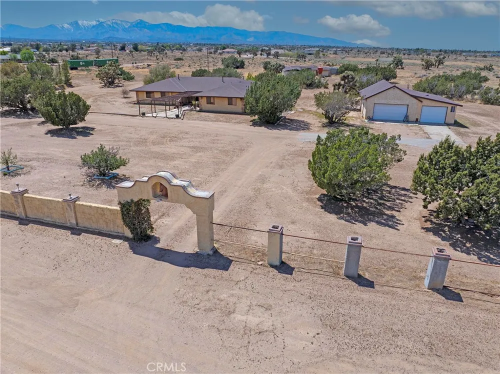 9448 Braceo Oak Hills, CA 92344
