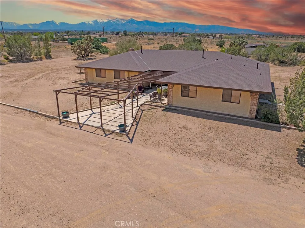 9448 Braceo Oak Hills, CA 92344