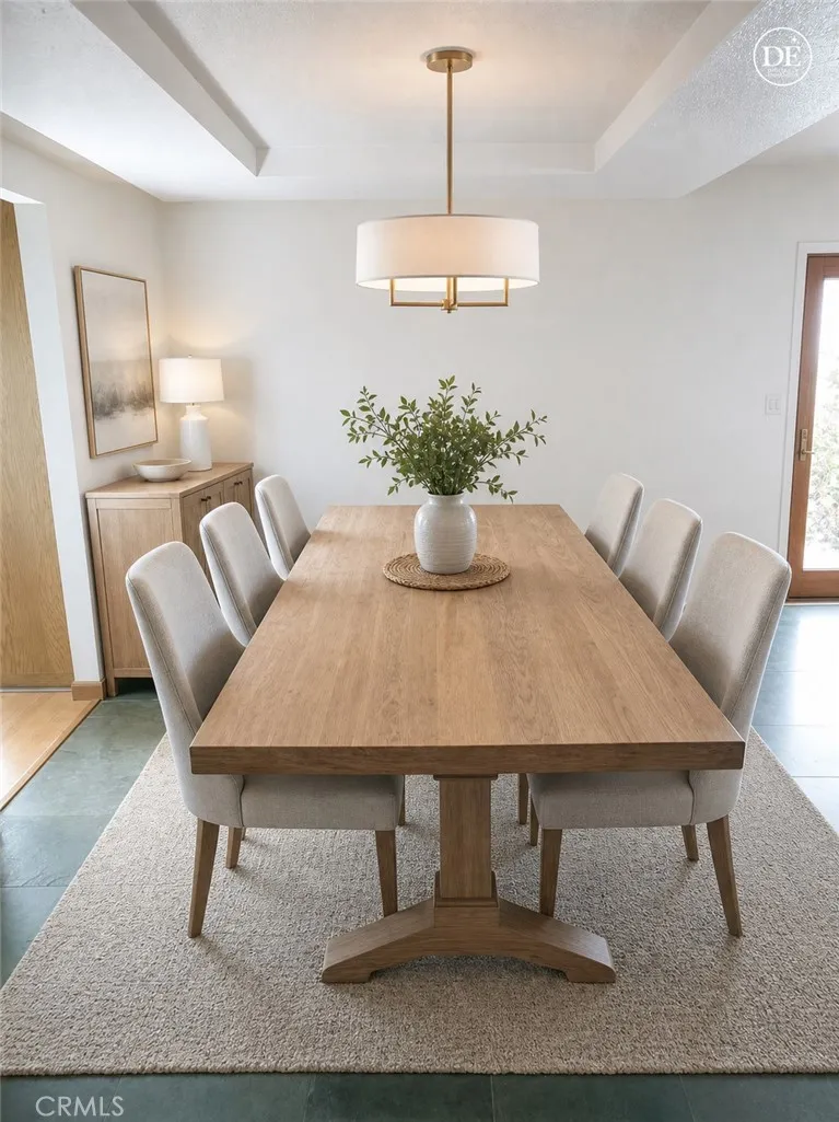 9448 Braceo Oak Hills, CA 92344