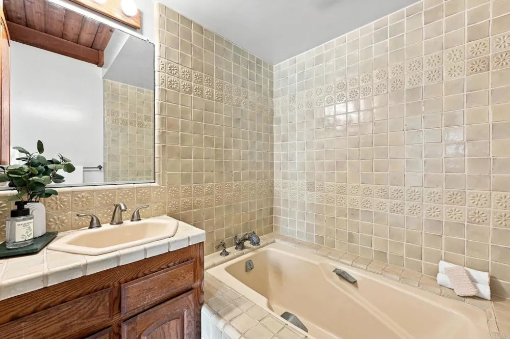 1939 S Pacific Street Oceanside, CA 92054