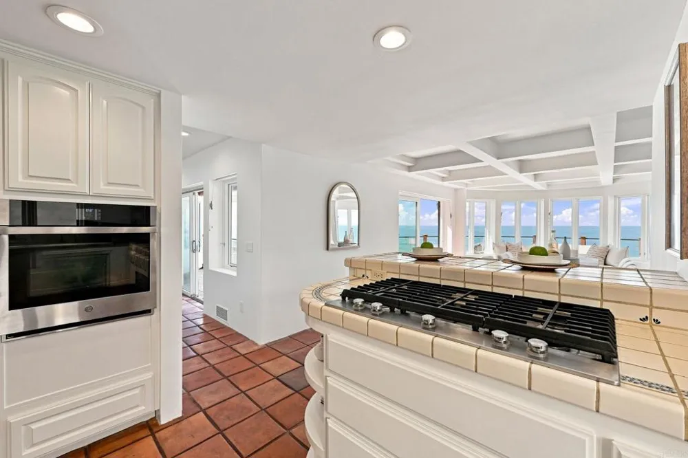 1939 S Pacific Street Oceanside, CA 92054