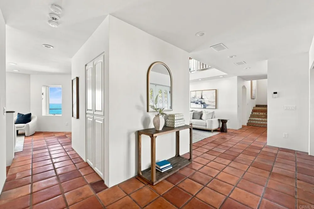 1939 S Pacific Street Oceanside, CA 92054