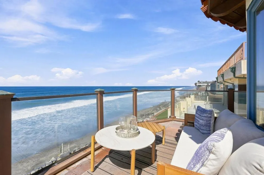 1939 S Pacific Street Oceanside, CA 92054