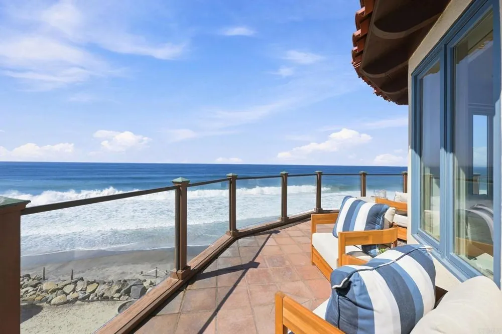 1939 S Pacific Street Oceanside, CA 92054