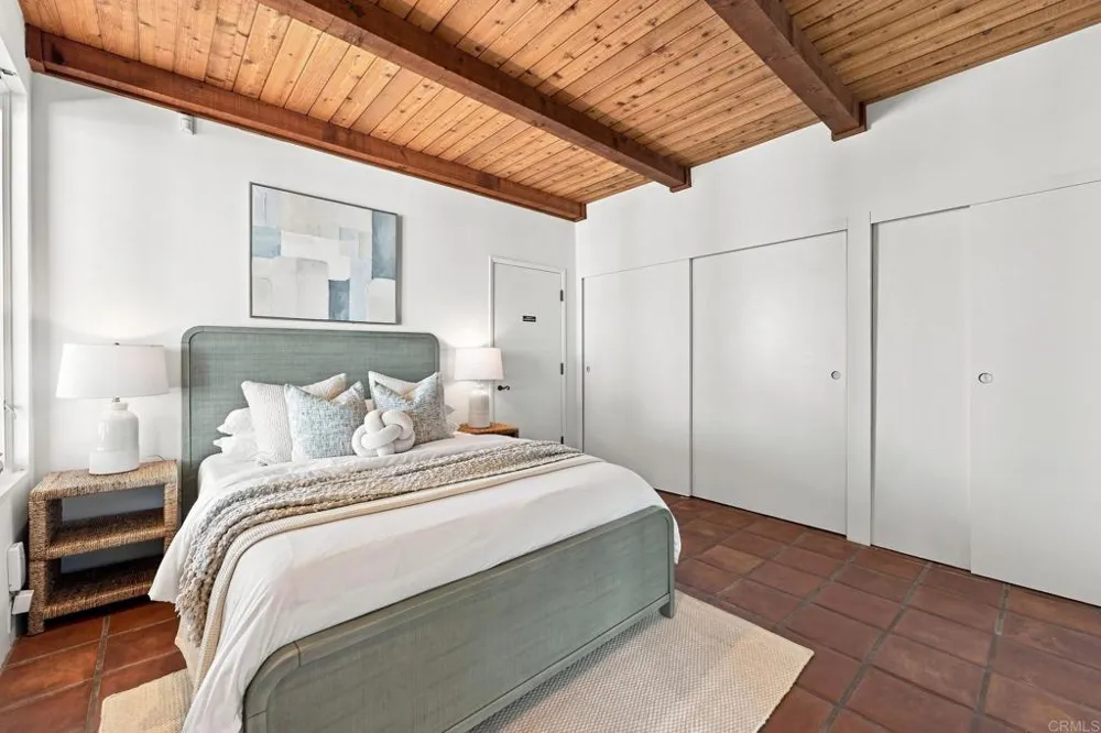 1939 S Pacific Street Oceanside, CA 92054