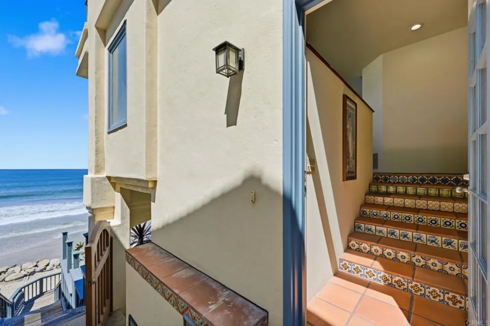 1939 S Pacific Street Oceanside, CA 92054