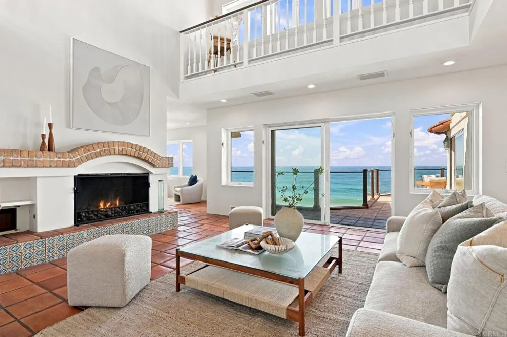 1939 S Pacific Street Oceanside, CA 92054
