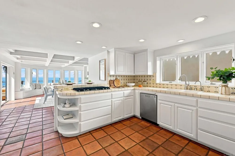 1939 S Pacific Street Oceanside, CA 92054