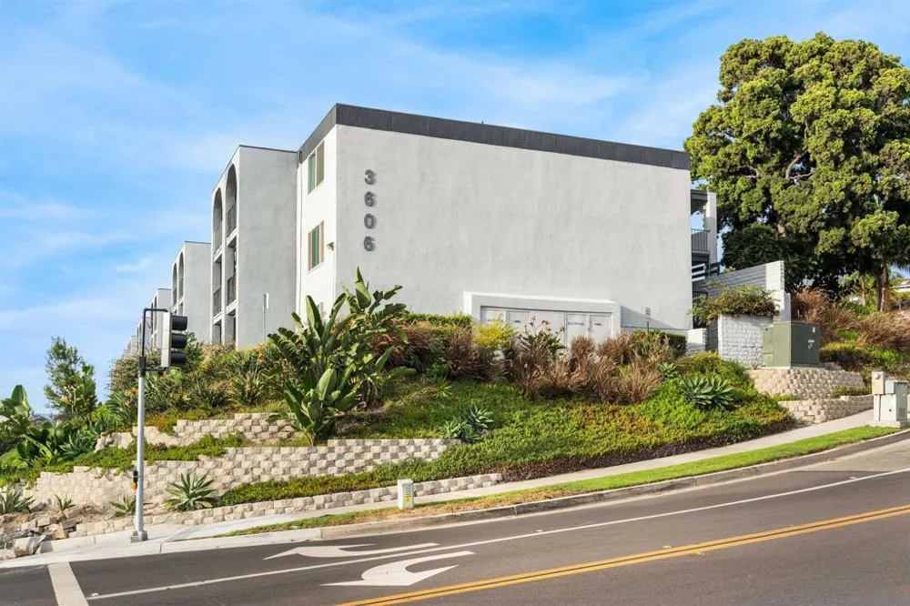3606 Vista Rey #8 Oceanside, CA 92057
