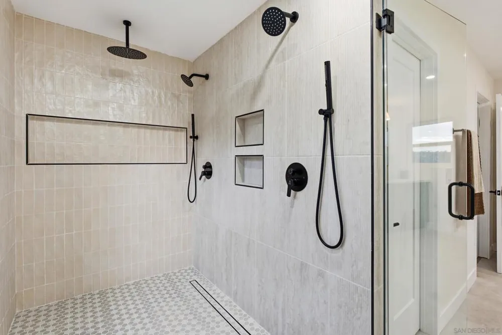 4153 Vista Bonita Lane Escondido, CA 92025