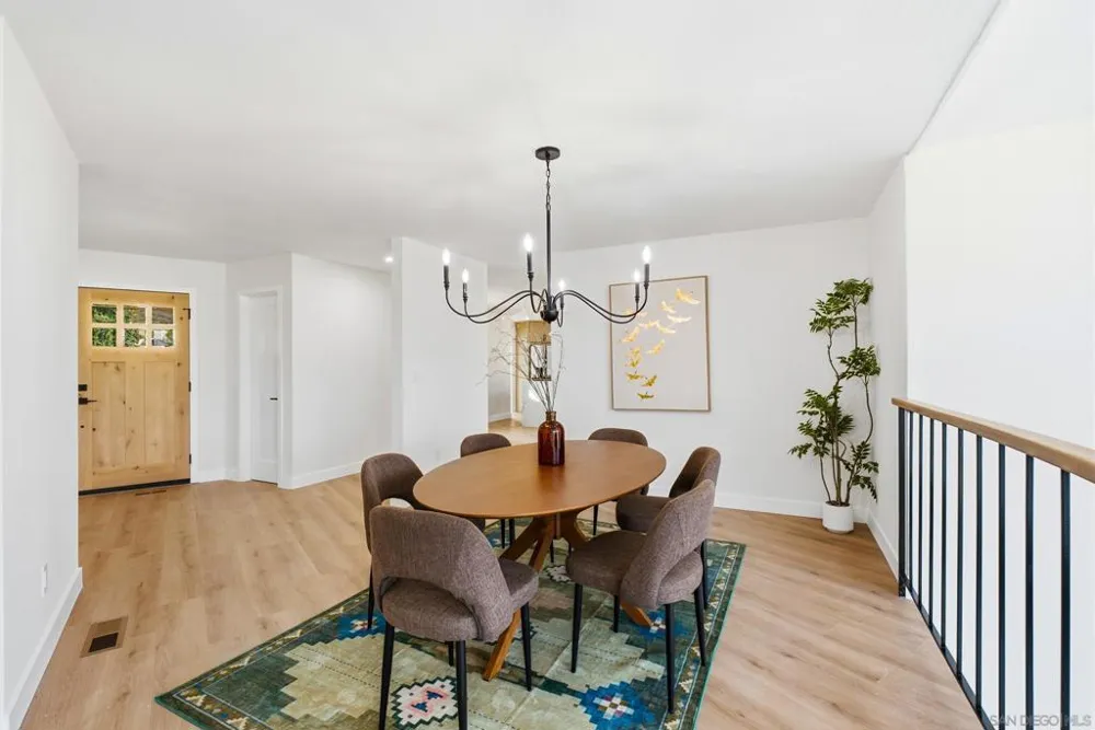 4153 Vista Bonita Lane Escondido, CA 92025
