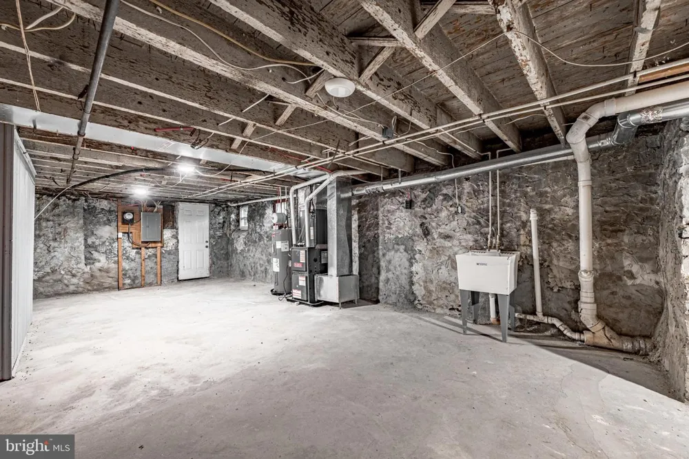 4216 REISTERSTOWN ROAD Baltimore, MD 21215
