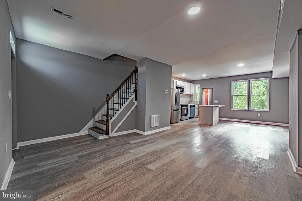 4216 REISTERSTOWN ROAD Baltimore, MD 21215