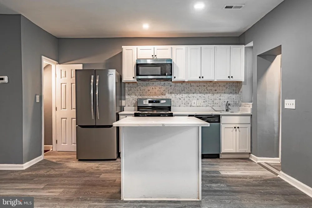 4216 REISTERSTOWN ROAD Baltimore, MD 21215