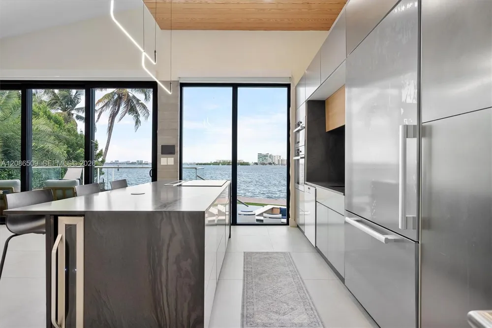 1244 NE 81st Ter Miami, FL 33138