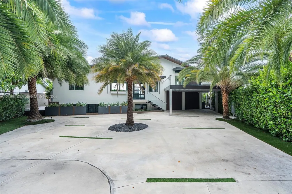 1244 NE 81st Ter Miami, FL 33138
