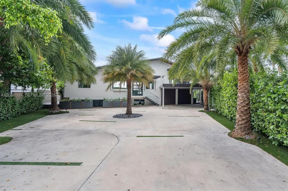 1244 NE 81st Ter Miami, FL 33138