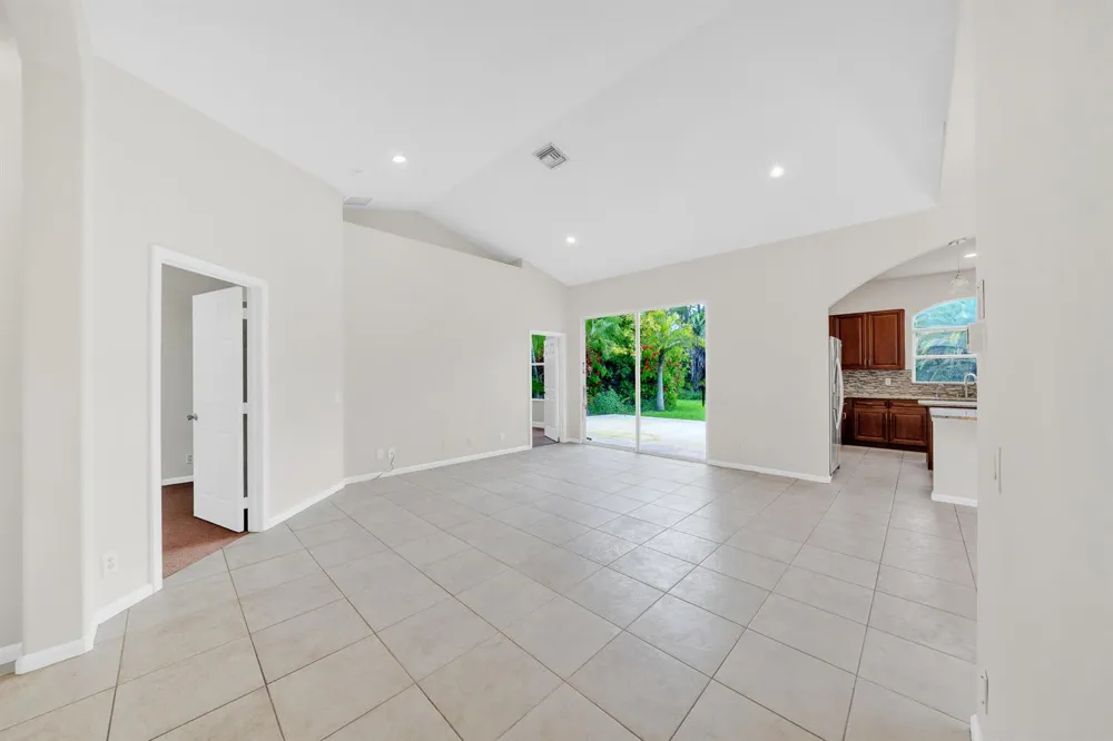 16785 81st Lane Loxahatchee, FL 33470