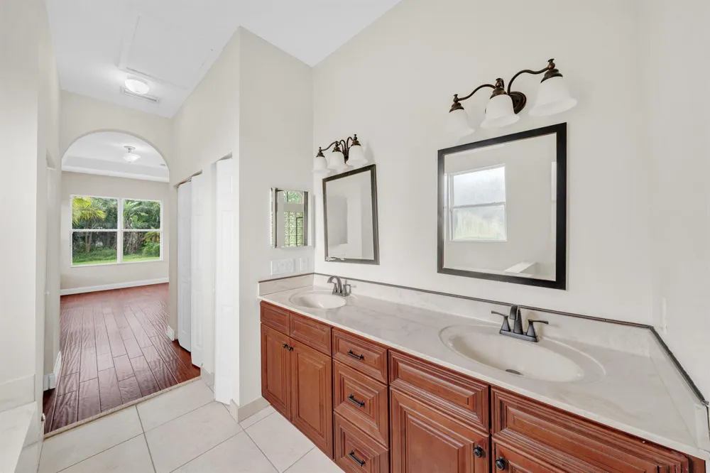16785 81st Lane Loxahatchee, FL 33470