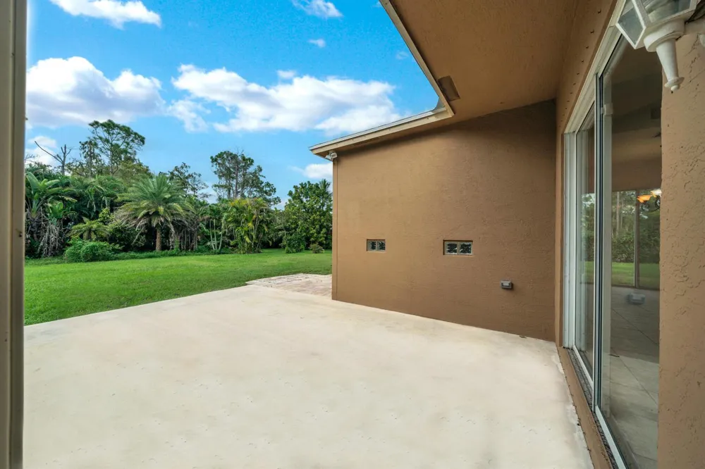 16785 81st Lane Loxahatchee, FL 33470